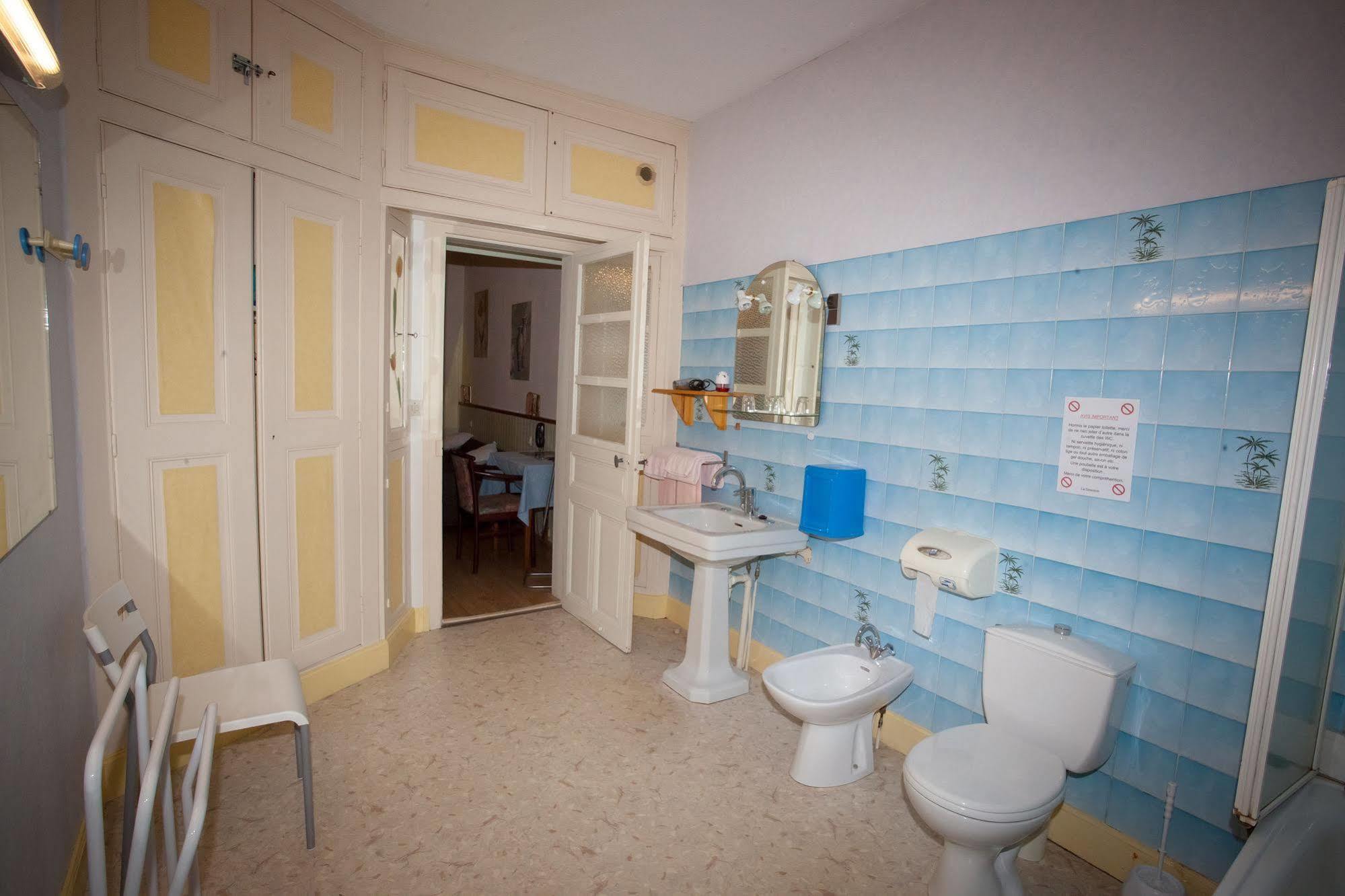 Hotel De La Cité Châlons-en-Champagne Esterno foto
