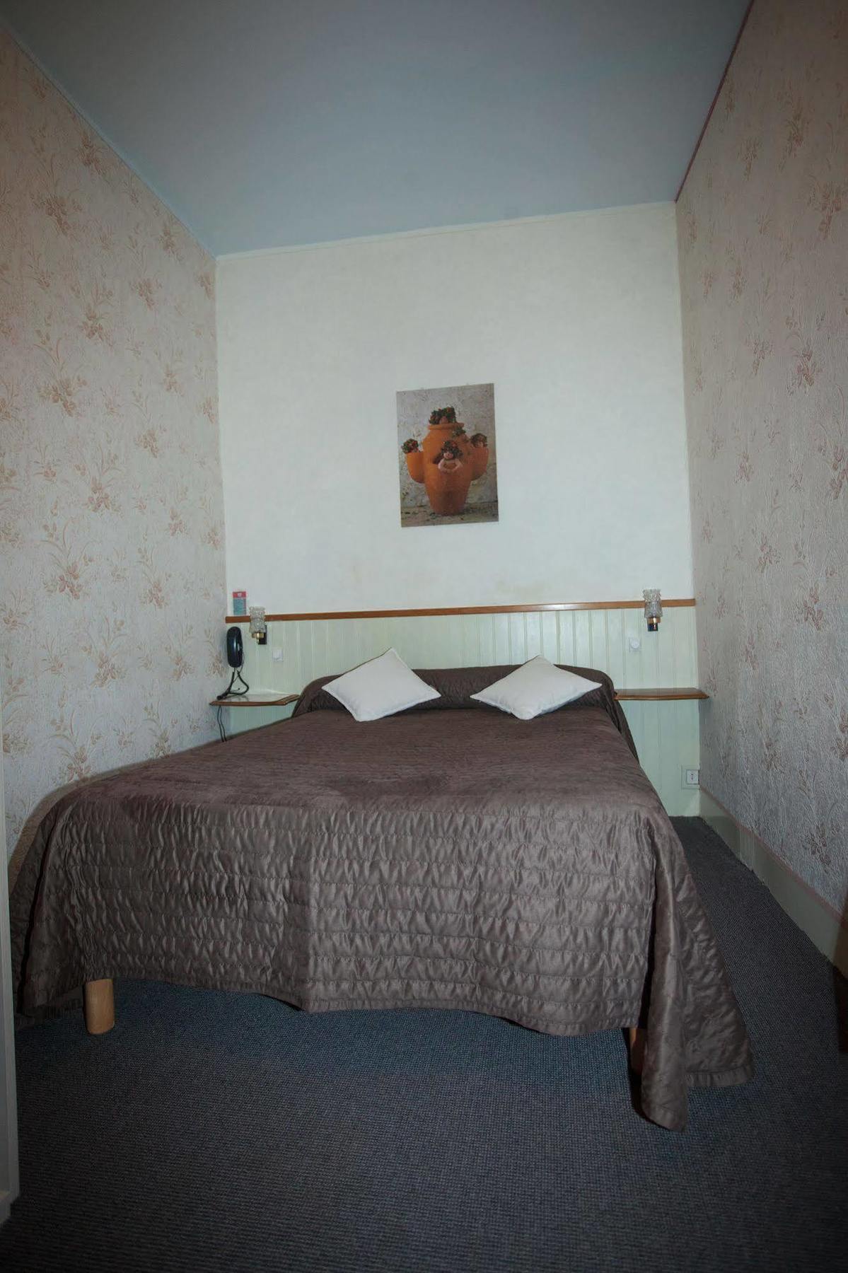 Hotel De La Cité Châlons-en-Champagne Esterno foto