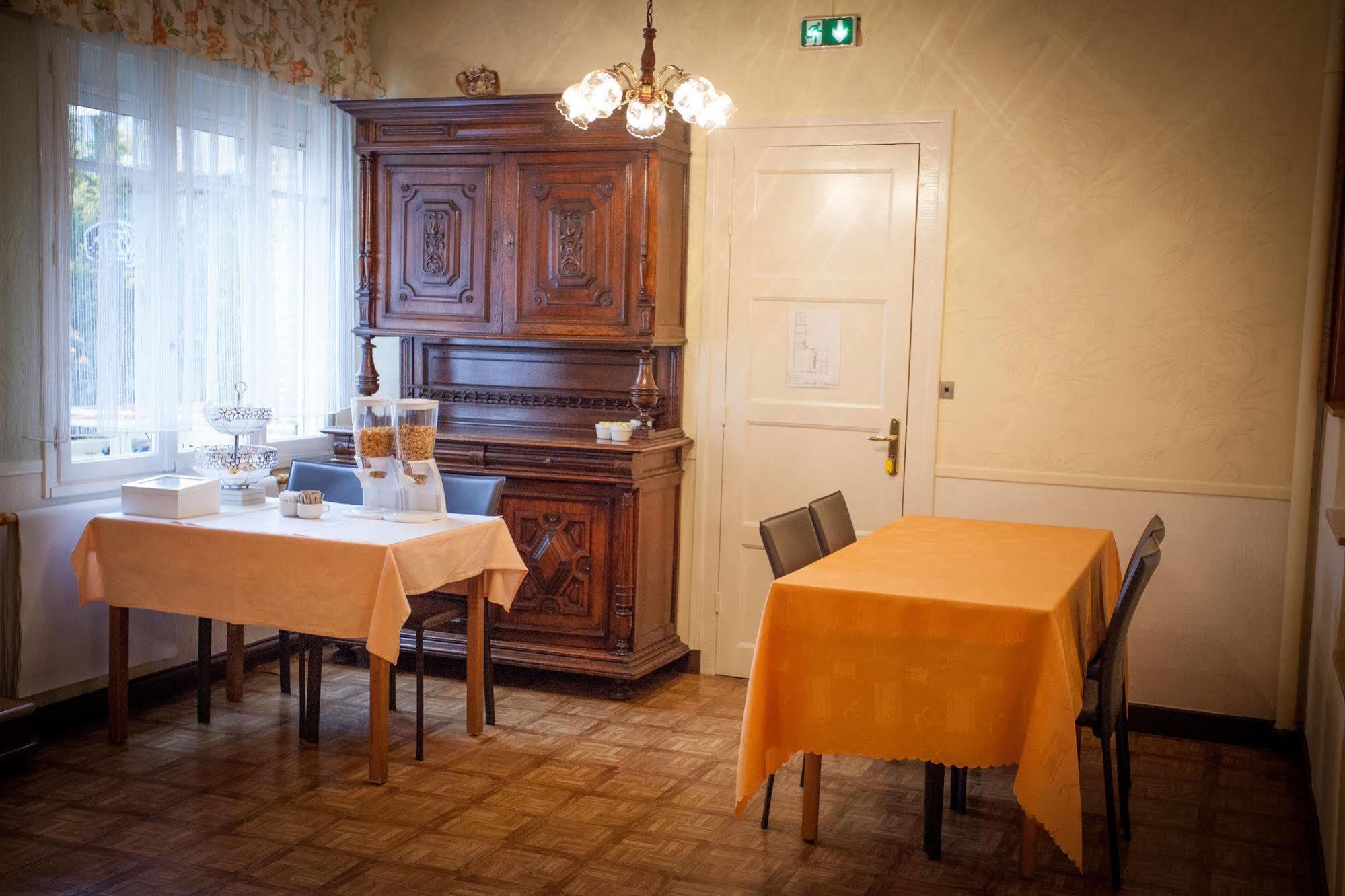 Hotel De La Cité Châlons-en-Champagne Esterno foto